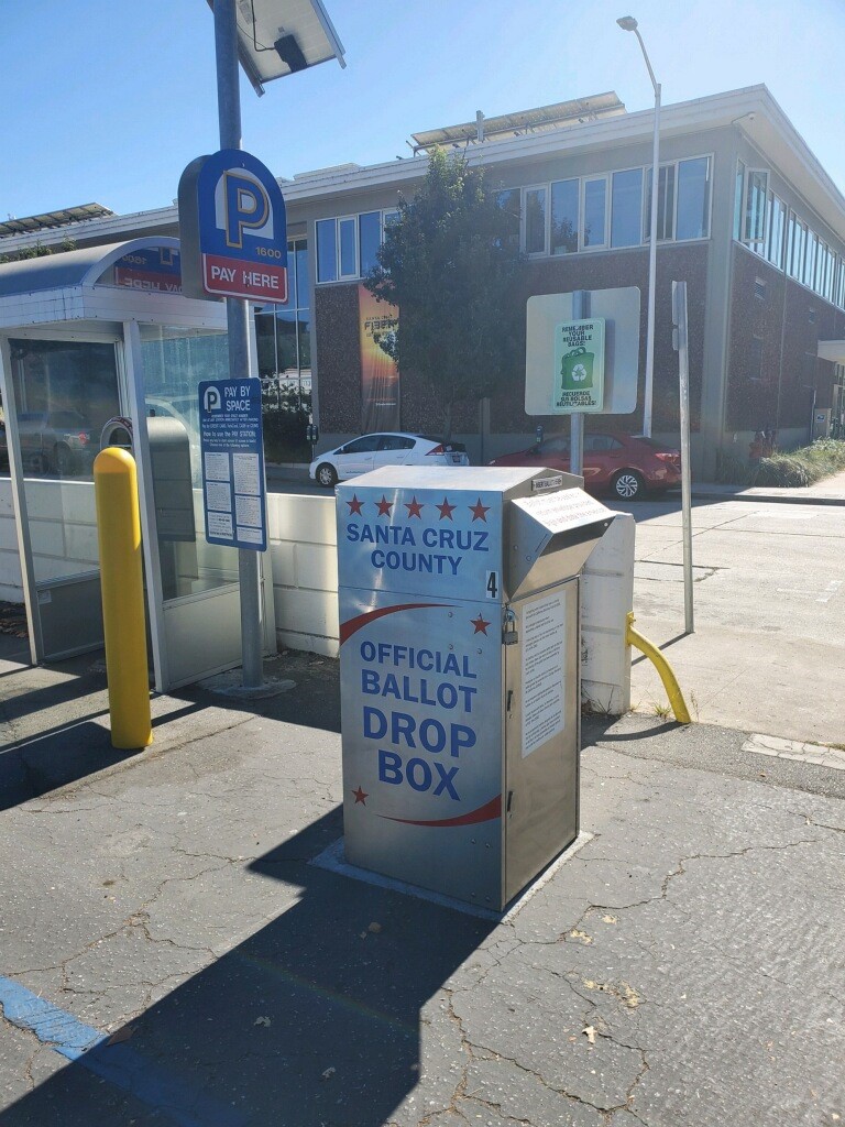 Santa Cruz City Library drop box